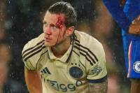 Ajax Keok 5-1, Weighorst Keluar dengan Kepala Berdarah