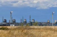 Kazakhstan Kurangi Produksi usai Kilang Gas Rusia Diserang Ukraina