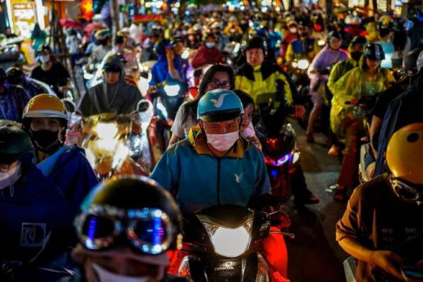 Vietnam Melarang Sepeda Motor di Hanoi, Jepang Peringatkan soal PHK