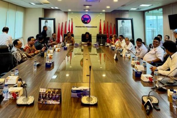 Poksi V PDIP, Asosiasi Ojol dan Aplikator Kumpul Bahas Transportasi Online