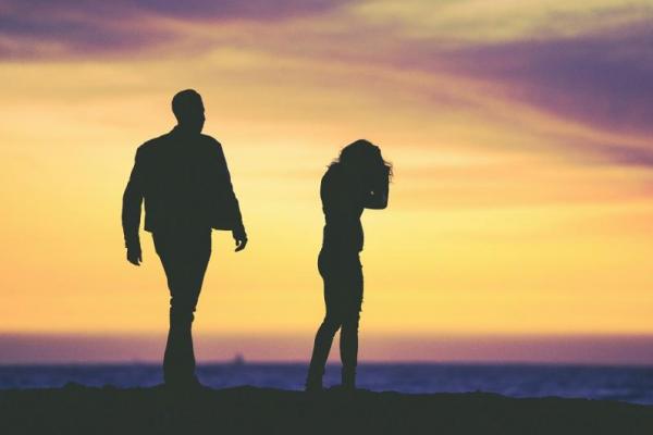 Terjebak Toxic Relationship? Begini Gejala yang Patut Diwaspadai