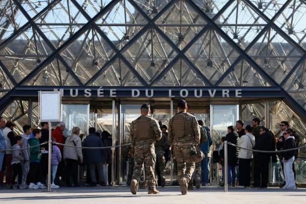 Lima Lagi Ditangkap Usai Pengakuan Dua Pencuri di Museum Louvre