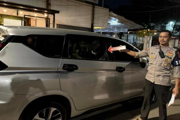 Mobil Jurnalis Kompas.com Dibobol, Laptop dan ID Pers Raib