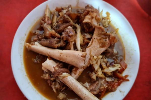 Tengkleng Solo, Kuliner Legendaris yang Gurih dan Bikin Ketagihan