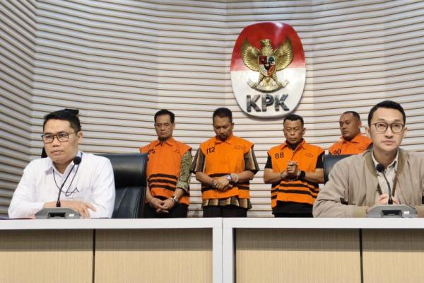 KPK Tetapkan Bupati Ponorogo Tersangka Tiga Kasus Korupsi