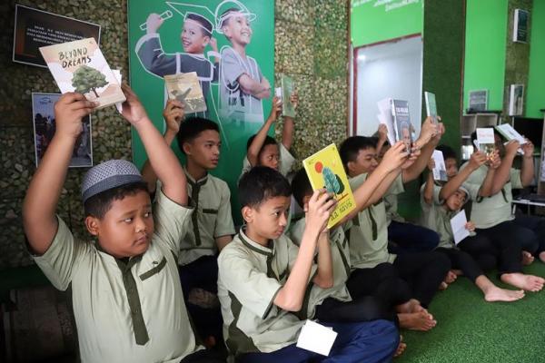 Setahun Torpedo Podcast: Berbagi Buku, Bangkitkan Literasi Negeri!