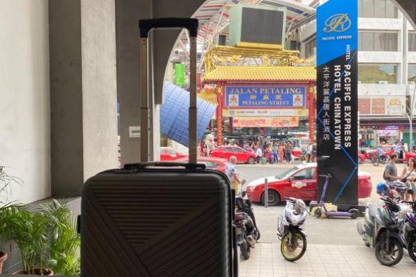 Sederet Alasan Solo Traveling Lebih Menarik daripada Grup