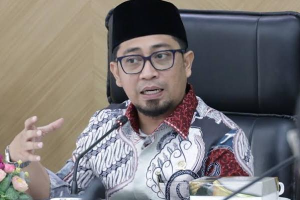 Rapat dengan Komisi II, ANRI-KPU Diminta Jelaskan Pengarsipan Ijazah Capres