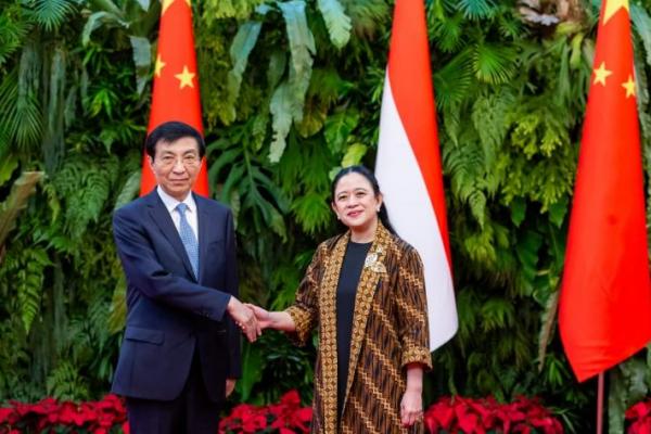 Puan Terima Kunjungan Ketua MPR Tiongkok, Sempat Singgung Bencana Sumatera