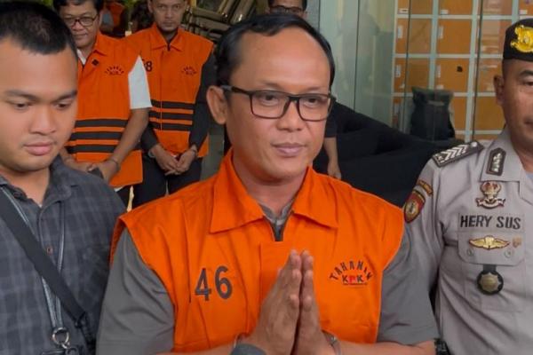 Jadi Tersangka KPK, Bupati Lampung Tengah Malah Goda Wartawati