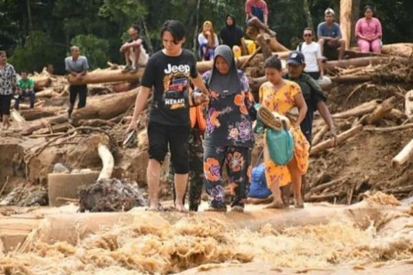 Korban Meninggal Dunia di Sumut Tembus 355 Orang