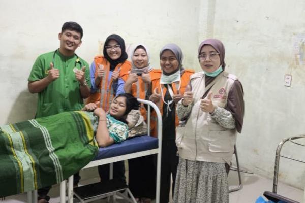 Kisah Dramatis Relawan Unair Bantu Persalinan di Aceh Tamiang