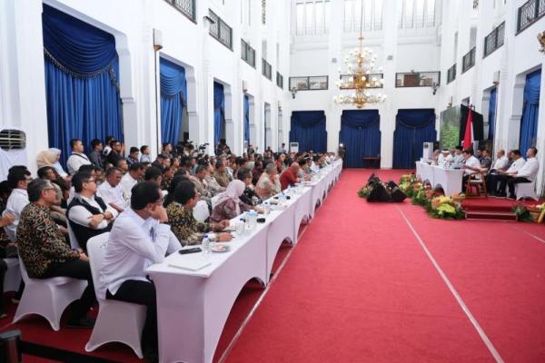 Di Samping KDM, Nusron Tegaskan Alih Fungsi Lahan Tak Boleh Sembarangan