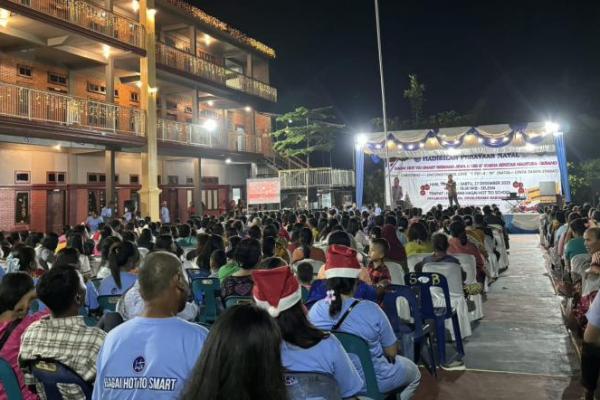 Natal Hagai Hot Tio School Dihadiri 1.000 Warga, Tema Cinta Tanpa Syarat