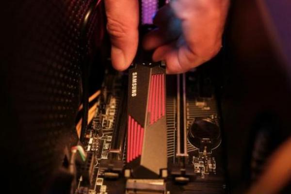 SSD vs HDD: Mana yang Lebih Cocok untuk Kebutuhanmu?