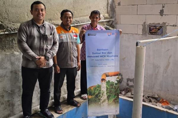 Gandeng Rumah Zakat, BRI Life Bantu Air Bersih bagi Korban Banjir Sukabumi