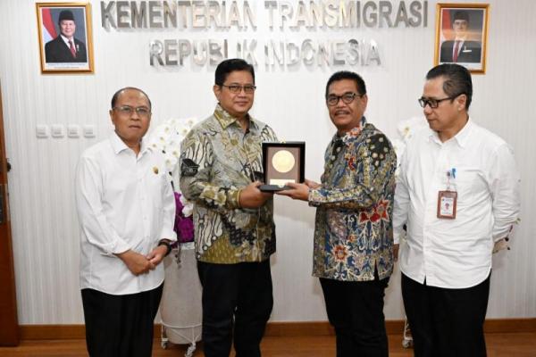 Wamentrans Dukung Industrialisasi Jagung di Kawasan Transmigrasi Mutiara