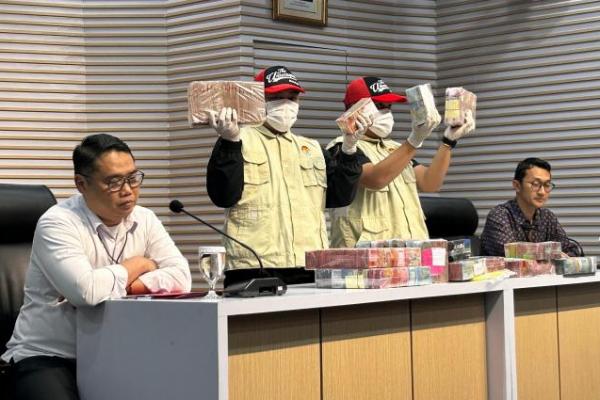 Bupati Sudewo Pasang Tarif hingga Rp225 Juta untuk Calon Perangkat Desa