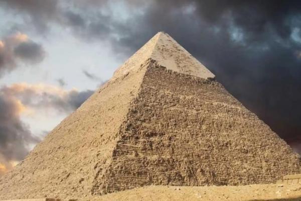 Studi: Piramida Agung Mesir Pakai Sistem Angkat Batu Tersembunyi