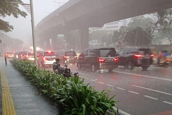 DKI Jakarta Berpotensi Hujan Sangat Lebat hingga Besok