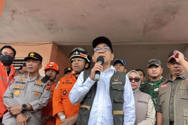Longsor Cisarua, Menko PMK: Saat Ini, Prioritas Utama Penyelamatan Jiwa