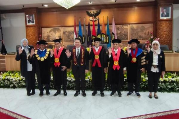 Dihadiri Yusril Ihza Mahendra, Yusof Ferdinand Dilantik Jadi Doktor