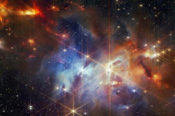 Teleskop Webb Pecahkan Asal-Usul Mineral Kristalin di Komet