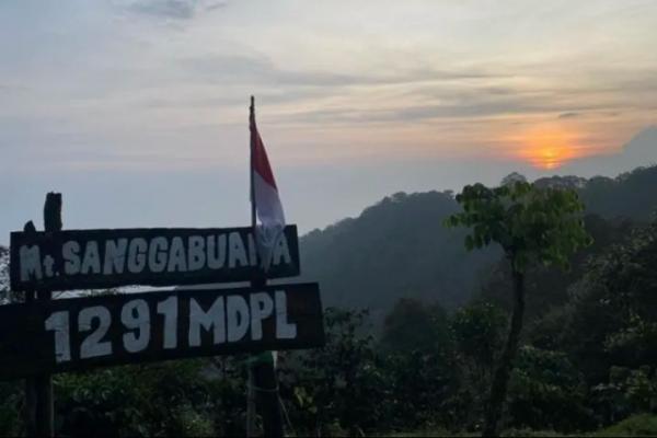 Mengenal Gunung Sanggabuana, Gunung Tertinggi dan Satu-satunya di Karawang