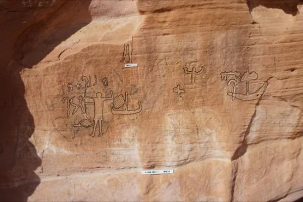 Lukisan Batu 5.000 Tahun Ungkap Penaklukan Mesir Kuno di Semenanjung Sinai