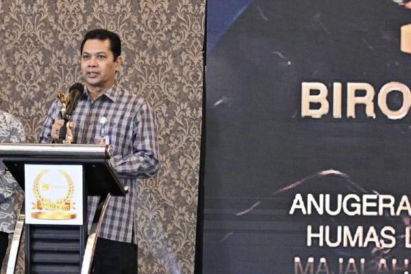 Setjen DPR Raih Anugerah Konsistensi Jurnalisme Humas Lewat Parlementaria