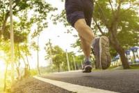 Lari di Siang Hari Lebih Efektif Membakar Kalori, Benarkah?