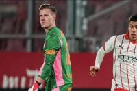 Ter Stegen Naik Meja Operasi, Absen Sekitar Dua Bulan