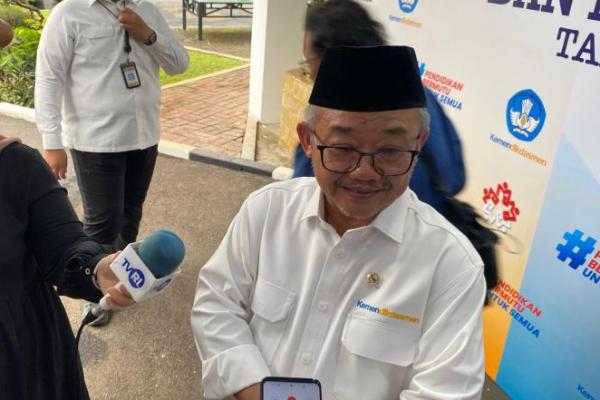 Dimulai Tahun Ini, Pelatihan Bahasa Inggris Targetkan 130 Ribu Guru SD