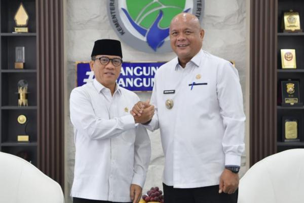 Mendes PDT Dorong Kabupaten Nias Utara Jadi Eksportir Kelapa 
