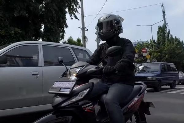 Ini Tips Memilih Helm yang Aman untuk Berkendara