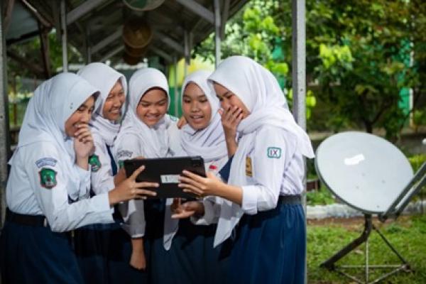 Pemerataan Akses Digital, Telkomsat Kembangkan Internet Merah Putih