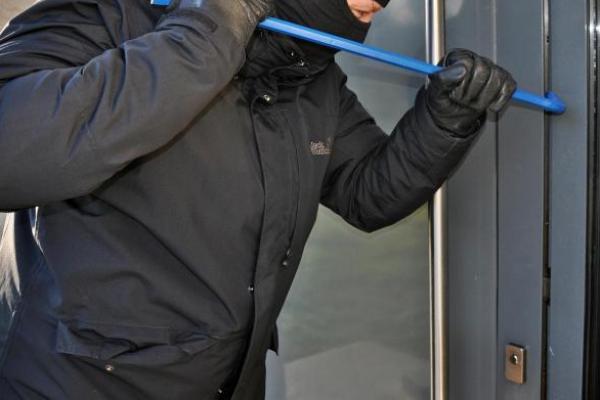 Pria di Pademangan Gasak Rumah Orang Tua Pacar, Gondol Rp400 Juta