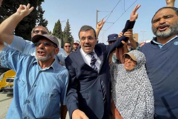 Mantan PM Tunisia Ali Larayedh Divonis 24 Tahun Penjara