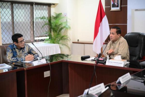 Bertemu Bupati Parimo, Mentrans Dorong Produktivitas Durian Parigi Moutung