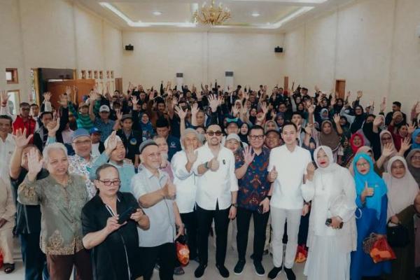 Ahmad Sahroni Disambut Antusias Warga di Dapil Jakut dan Jakbar