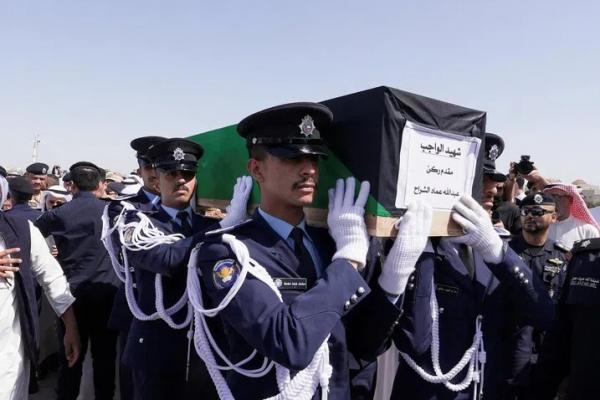 Kuwait Gelar Upacara Pemakaman Dua Prajurit Korban Rudal Iran