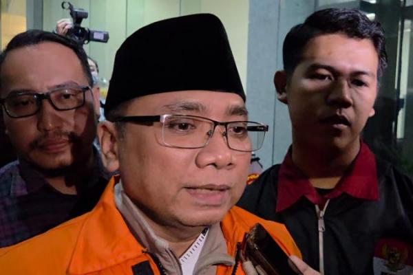 KPK Resmi Tahan Eks Menag Yaqut Cholil Terkait Korupsi Kuota Haji