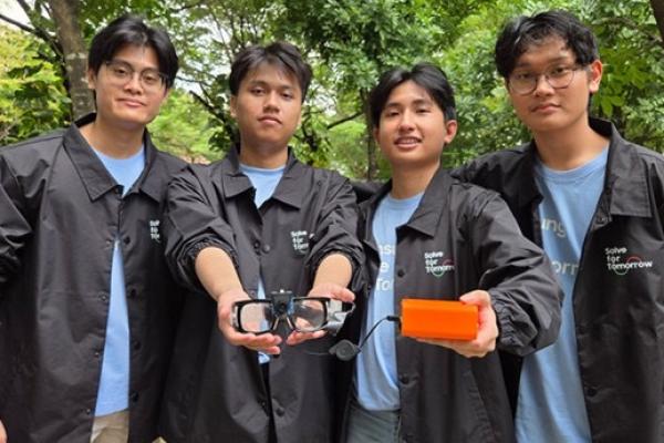 Inovasi Kacamata Pintar Mahasiswa UI Cetak Sejarah di Milan