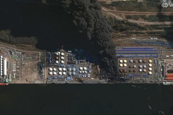 Pelabuhan Minyak Terbesar Rusia Rusak Dihantam Drone Ukraina