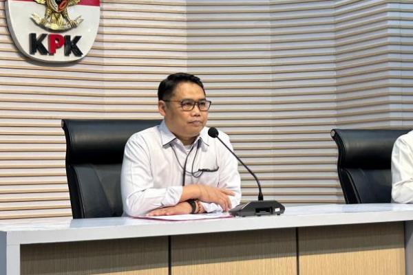 KPK Tetapkan 2 Tersangka Baru Korupsi Haji