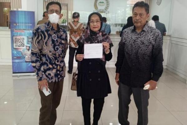 Berjuang Cari Keadilan, Istri Mantan Dirut PT Indofarma Mengadu ke DPR