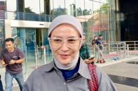 Istri Ono Surono Rampung Diperiksa KPK, Dicecar 16 Pertanyaan