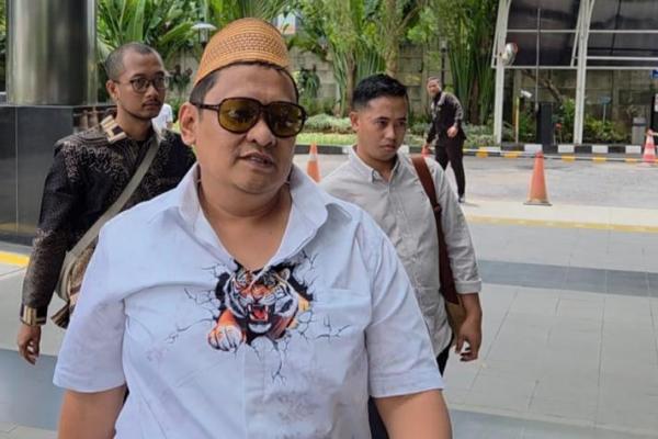 Pengusaha Rokok Asal Madura Haji Her Diperiksa KPK