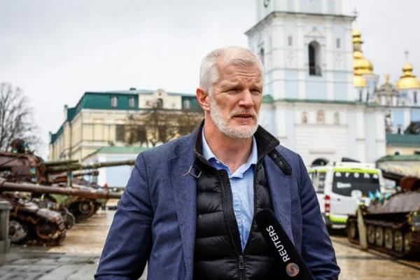 Inggris Rayu Ukraina Amankan Selat Hormuz dari Iran