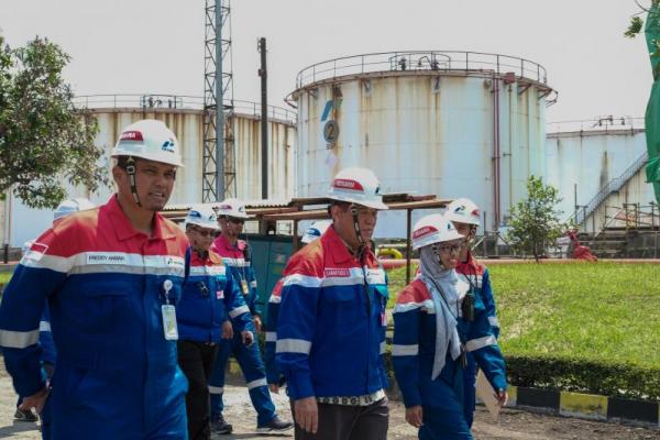 Komut Pertamina Kunjungi FT Padalarang, Pastikan Distrubisi Energi Optimal